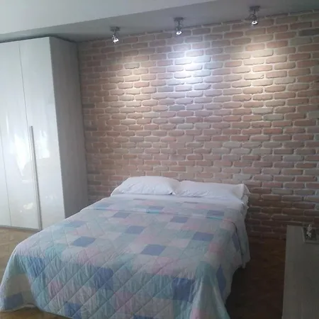 Mono Stazione Apartamento